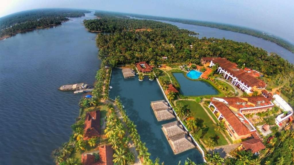 Plumeria Lake Resort & Spa Vayalar Exterior photo